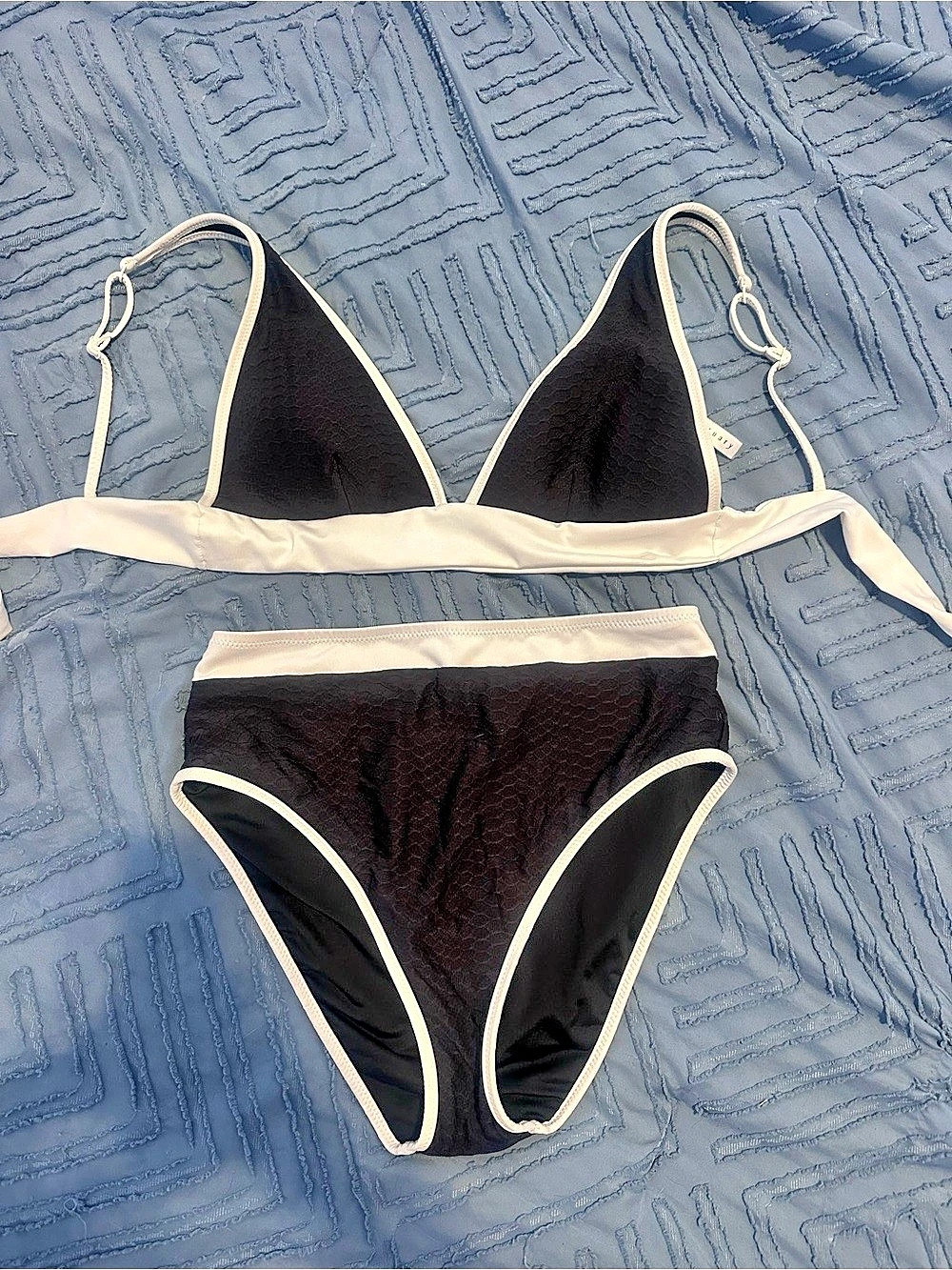 Sanctuary Black & White Bikini Size Small Never Worn